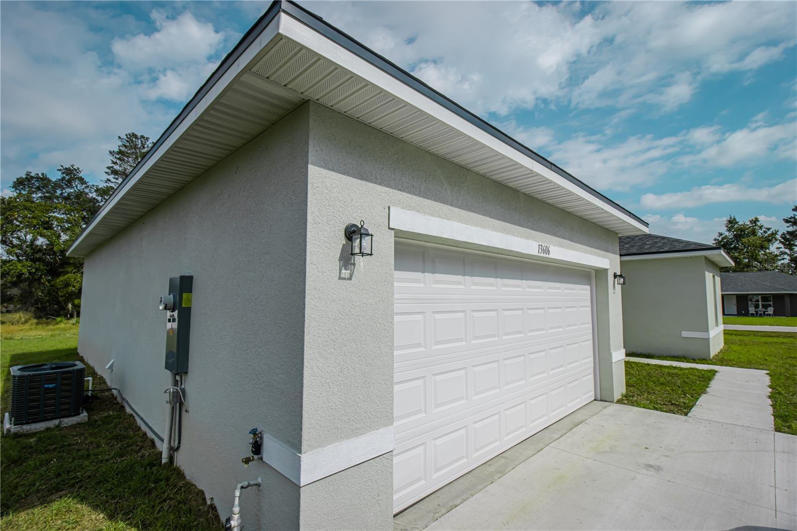 MARION OAKS - Residential