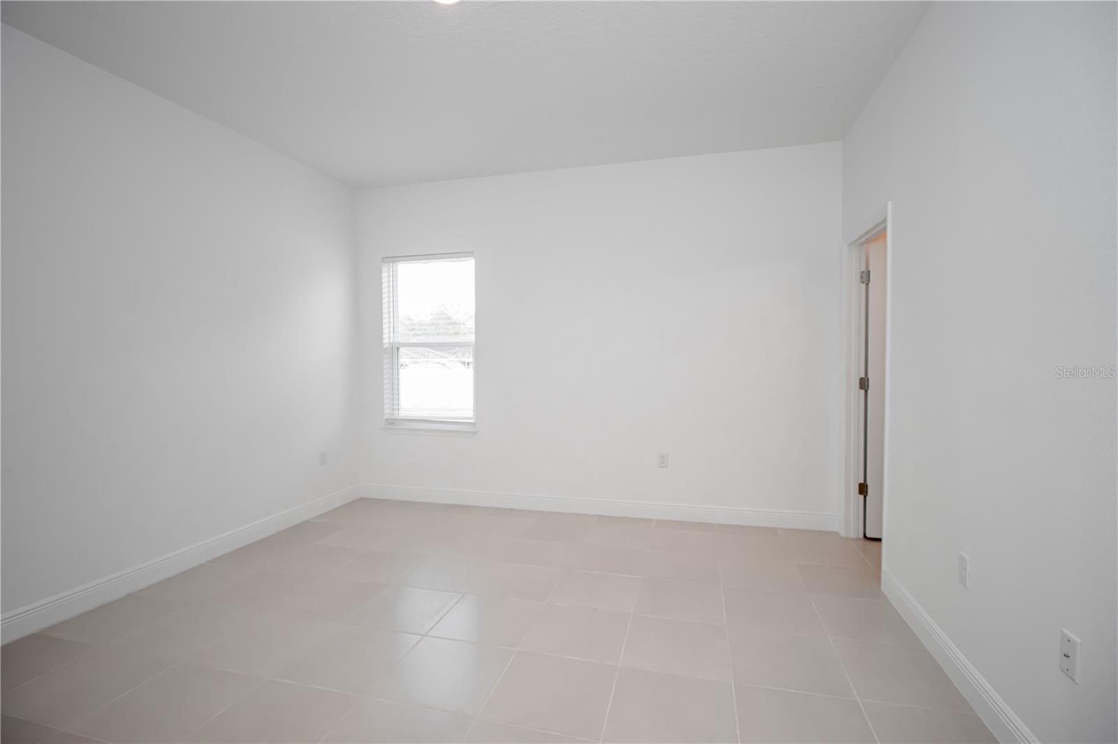 MARION OAKS - Residential
