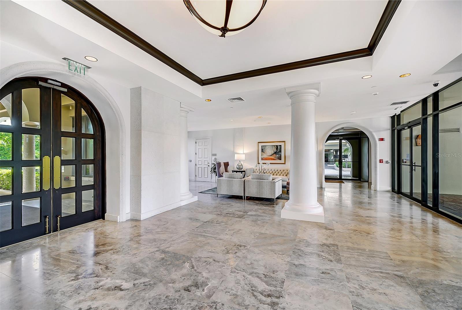 WATER CLUB - Residential