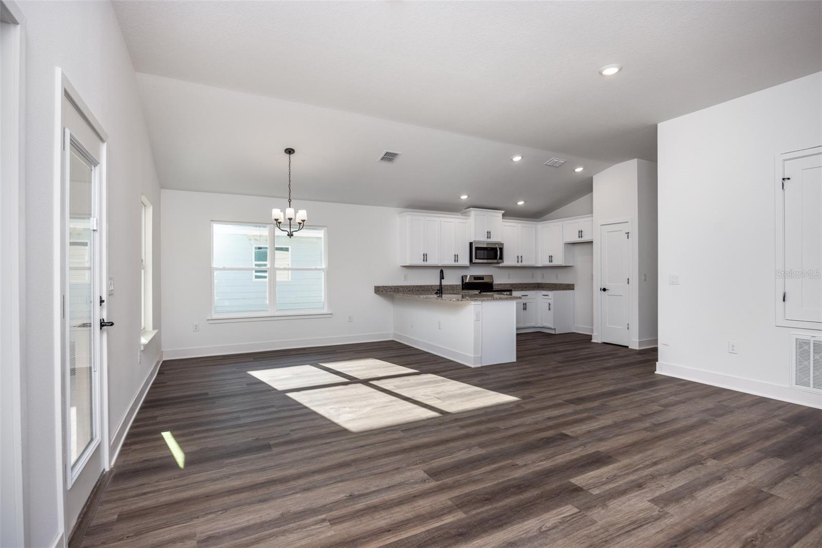 COUNTRY WAY SOUTH-PHASE 2 - Residential