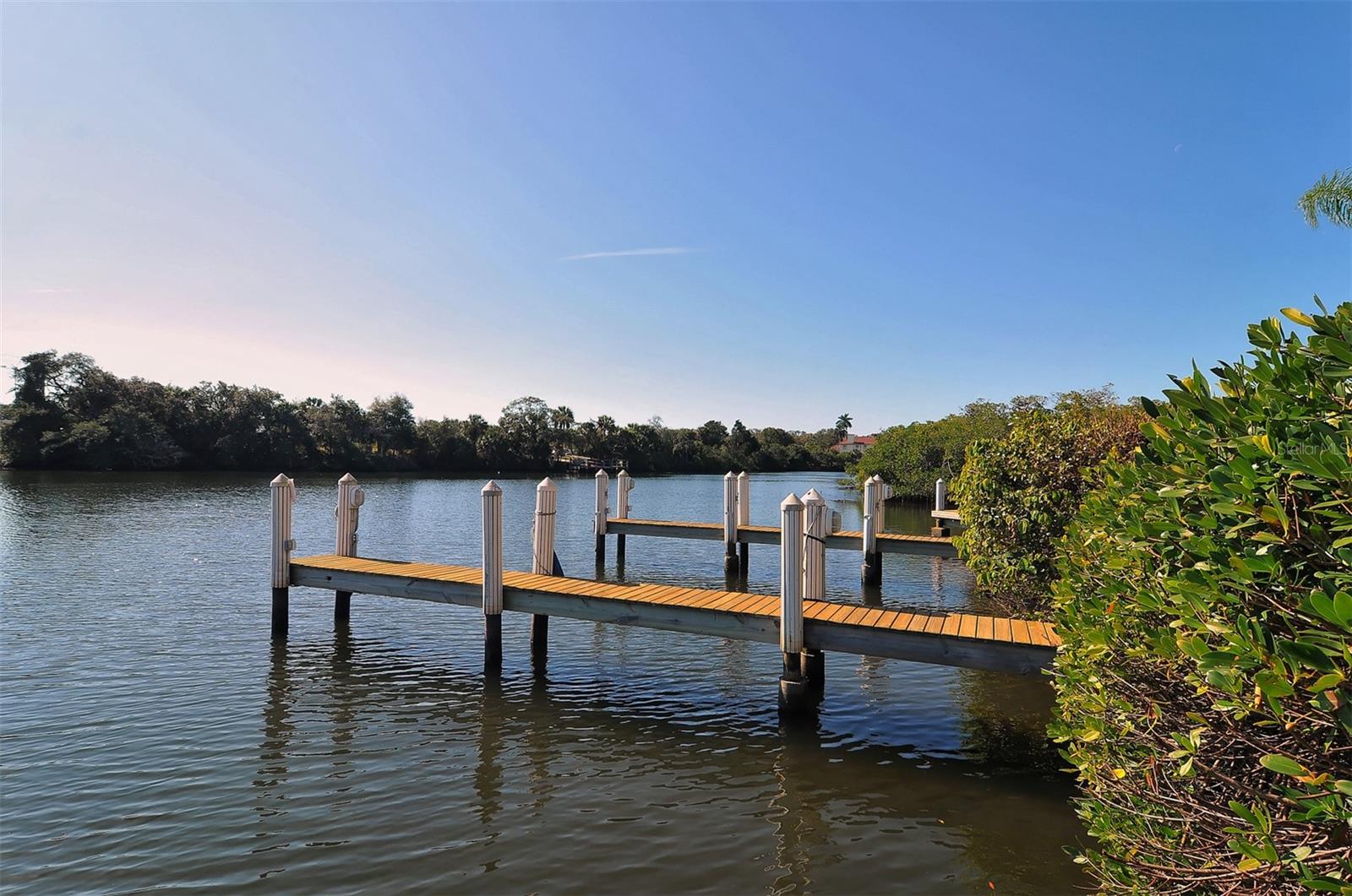 PHILLIPPI LANDINGS - Residential