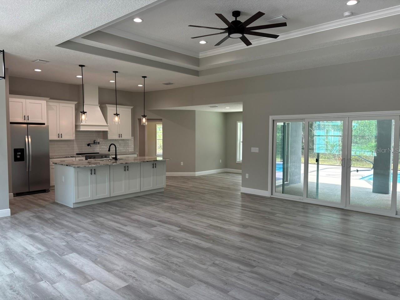PINE RIDGE - Residential