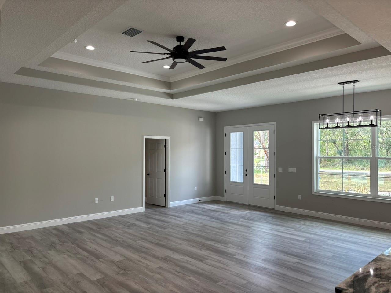 PINE RIDGE - Residential
