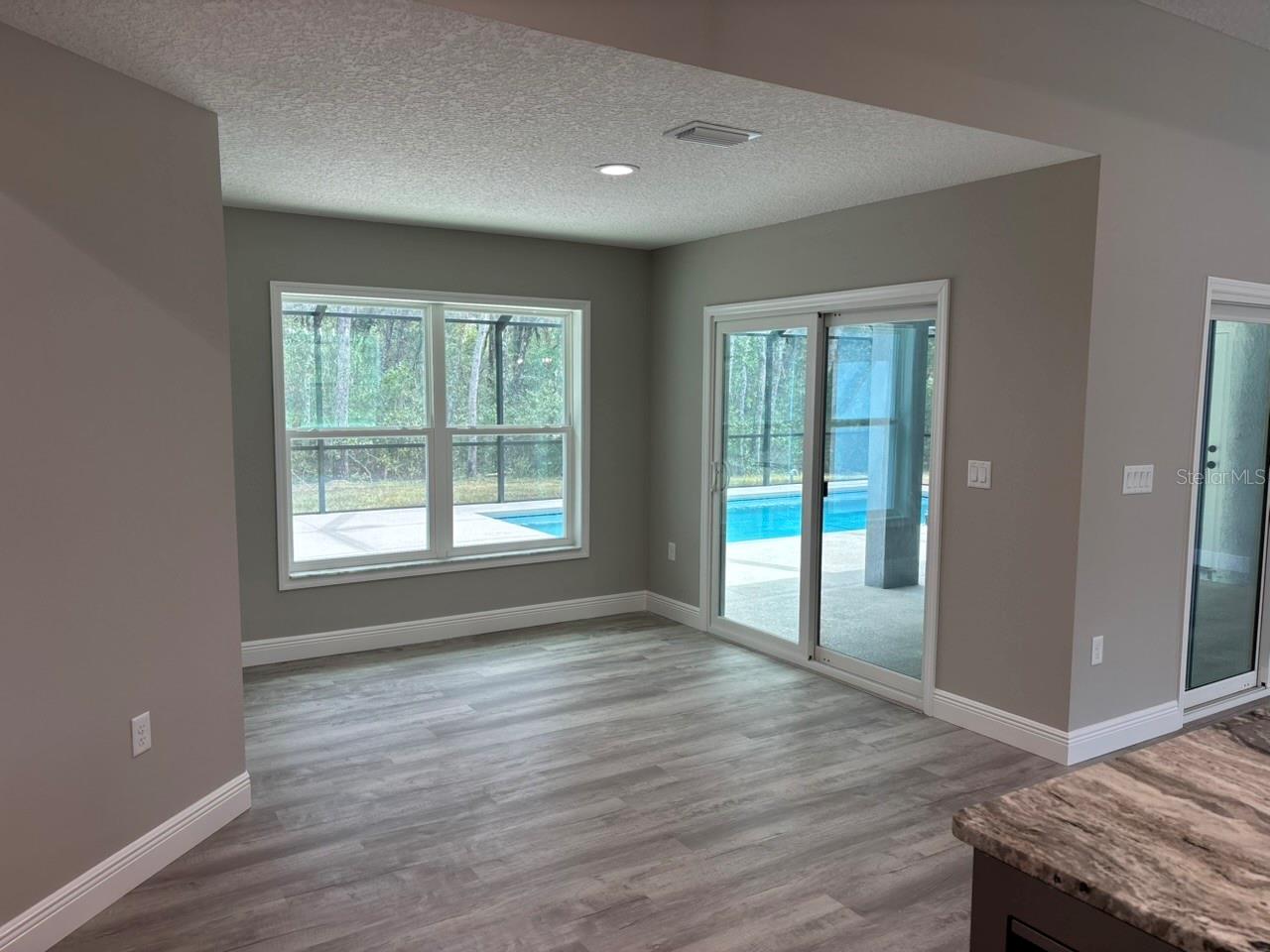 PINE RIDGE - Residential