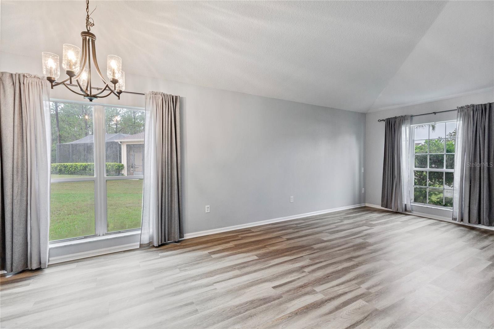 PINE GLEN - Residential