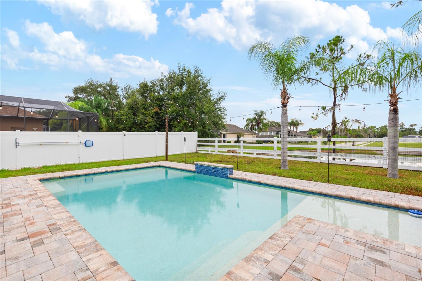 PINE GLEN - Residential