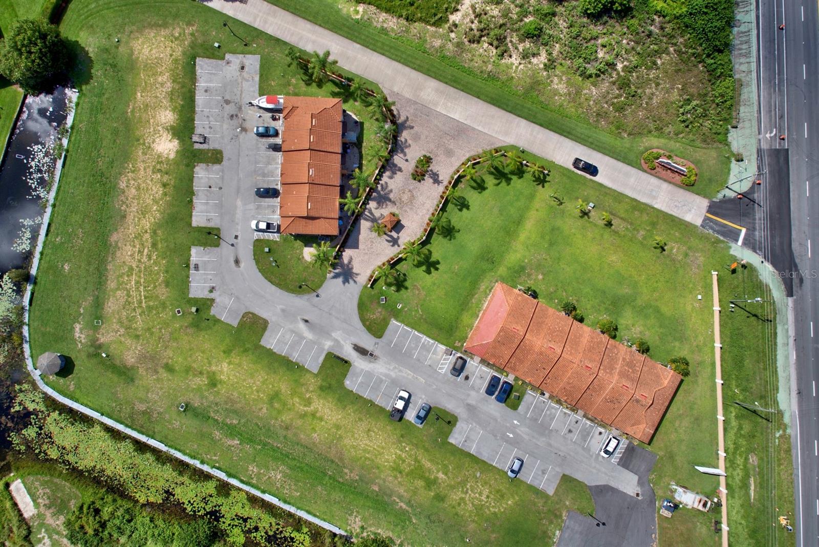 AN IRREG 4.197 ACRE TRACT BEING 182 FT ALONG NELY - Residential Income