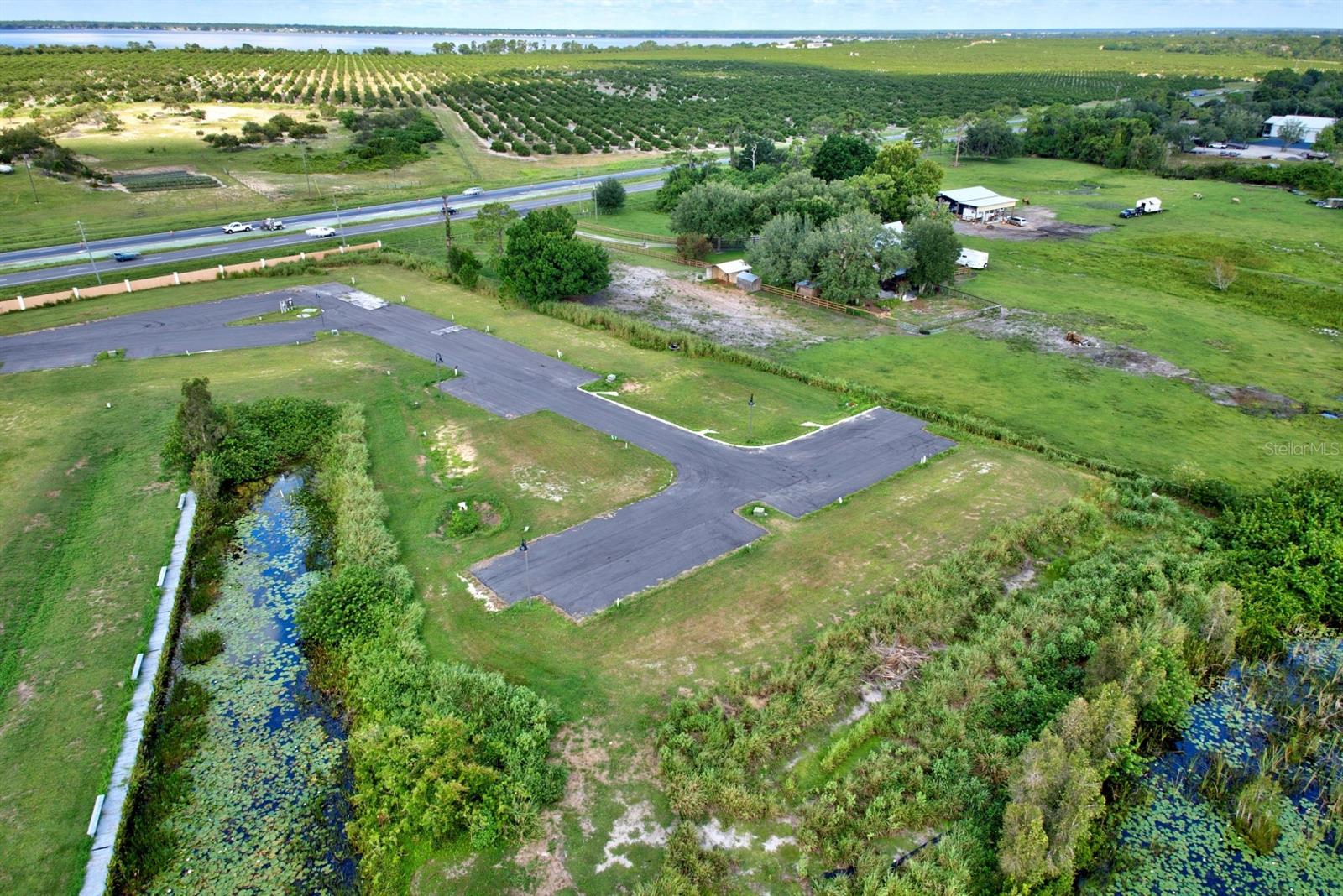 AN IRREG 4.197 ACRE TRACT BEING 182 FT ALONG NELY - Residential Income