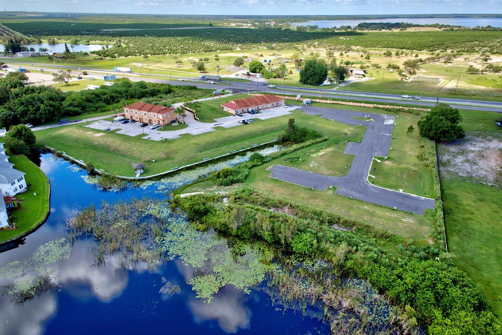 AN IRREG 4.197 ACRE TRACT BEING 182 FT ALONG NELY - Residential Income