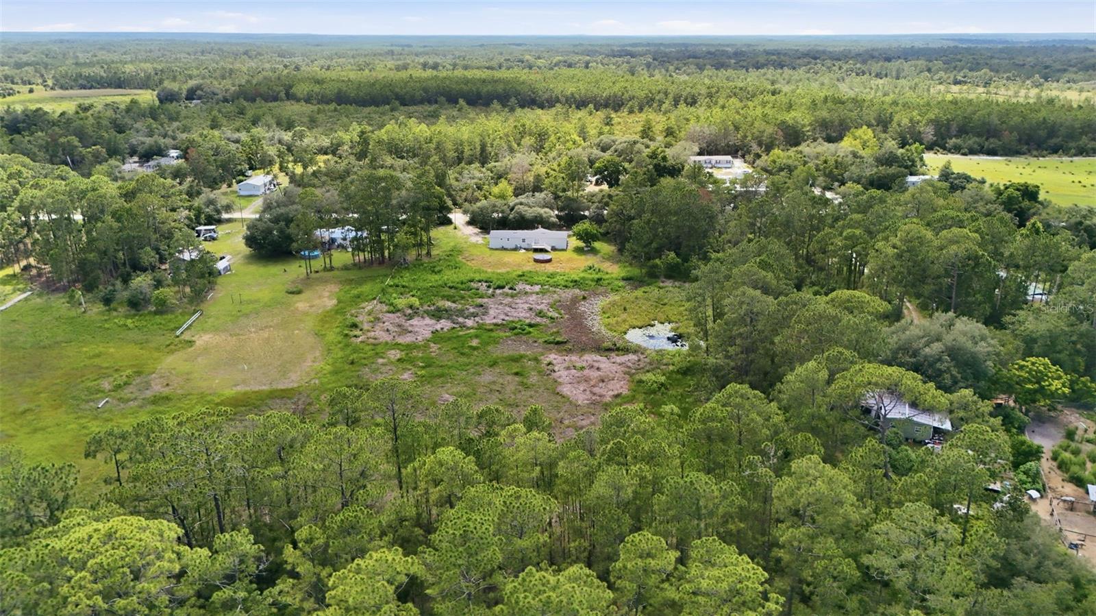 PINE LAKES - Residential