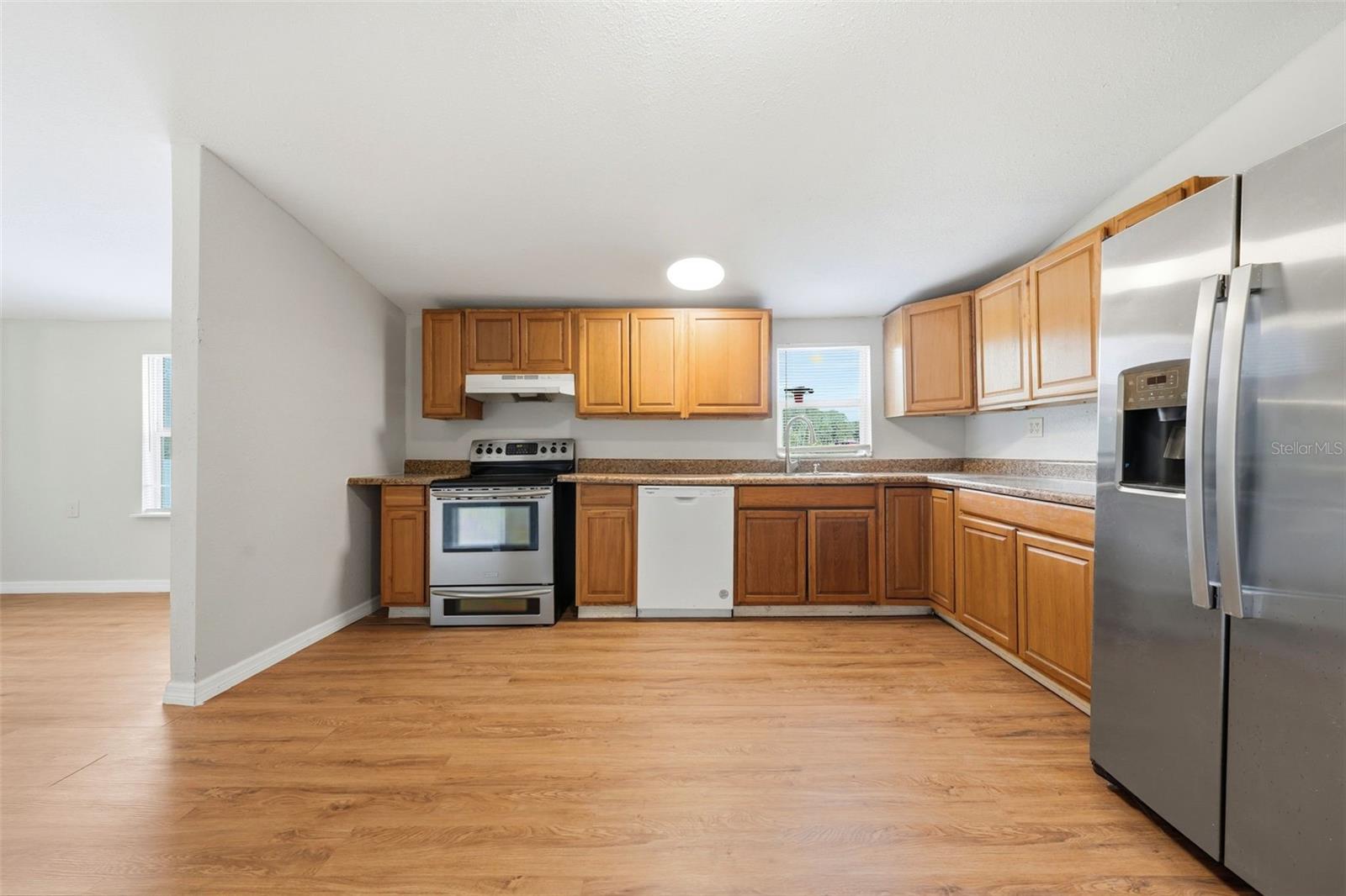 PINE LAKES - Residential