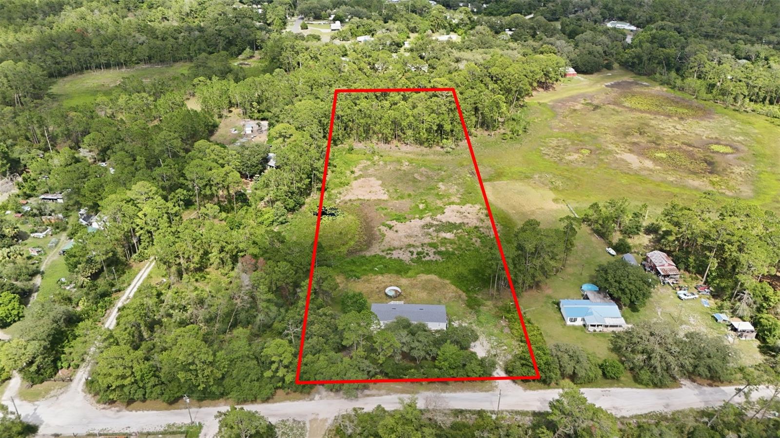 PINE LAKES - Residential