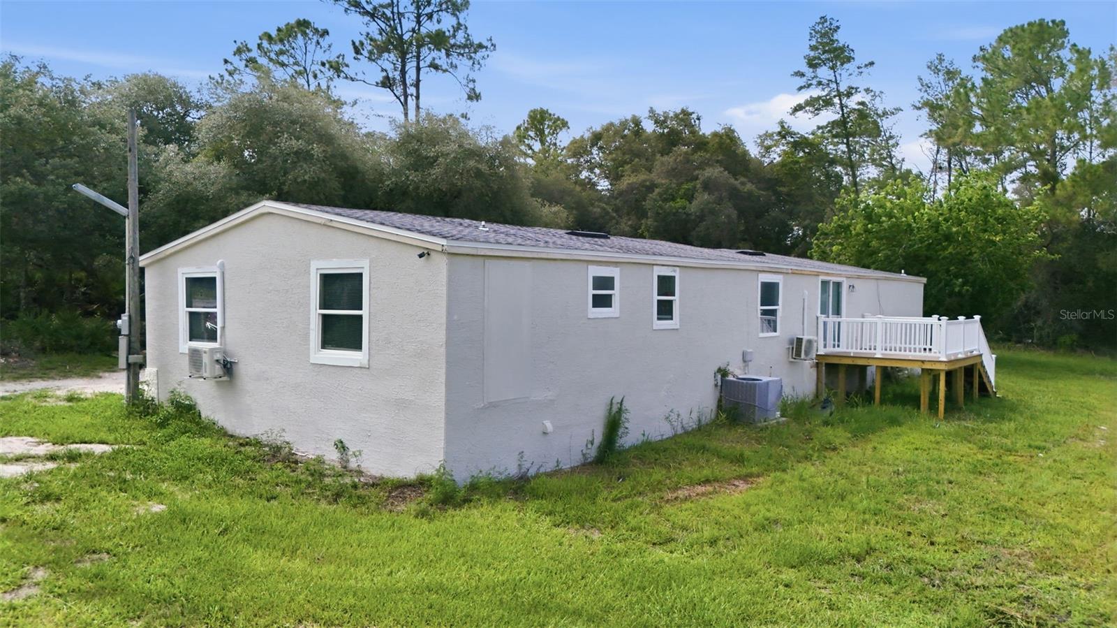 PINE LAKES - Residential