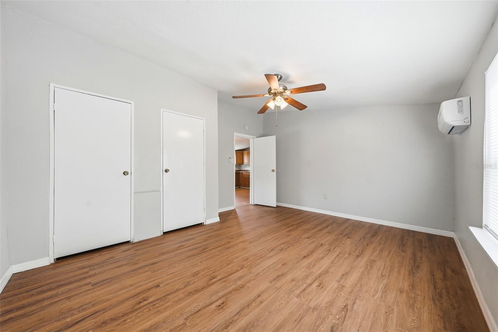 PINE LAKES - Residential