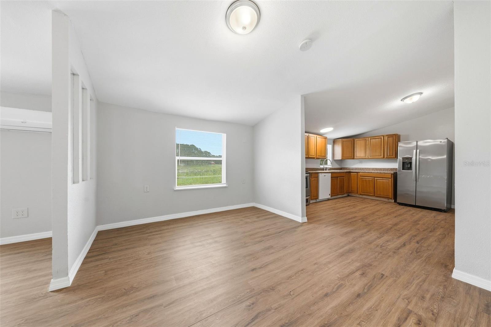 PINE LAKES - Residential