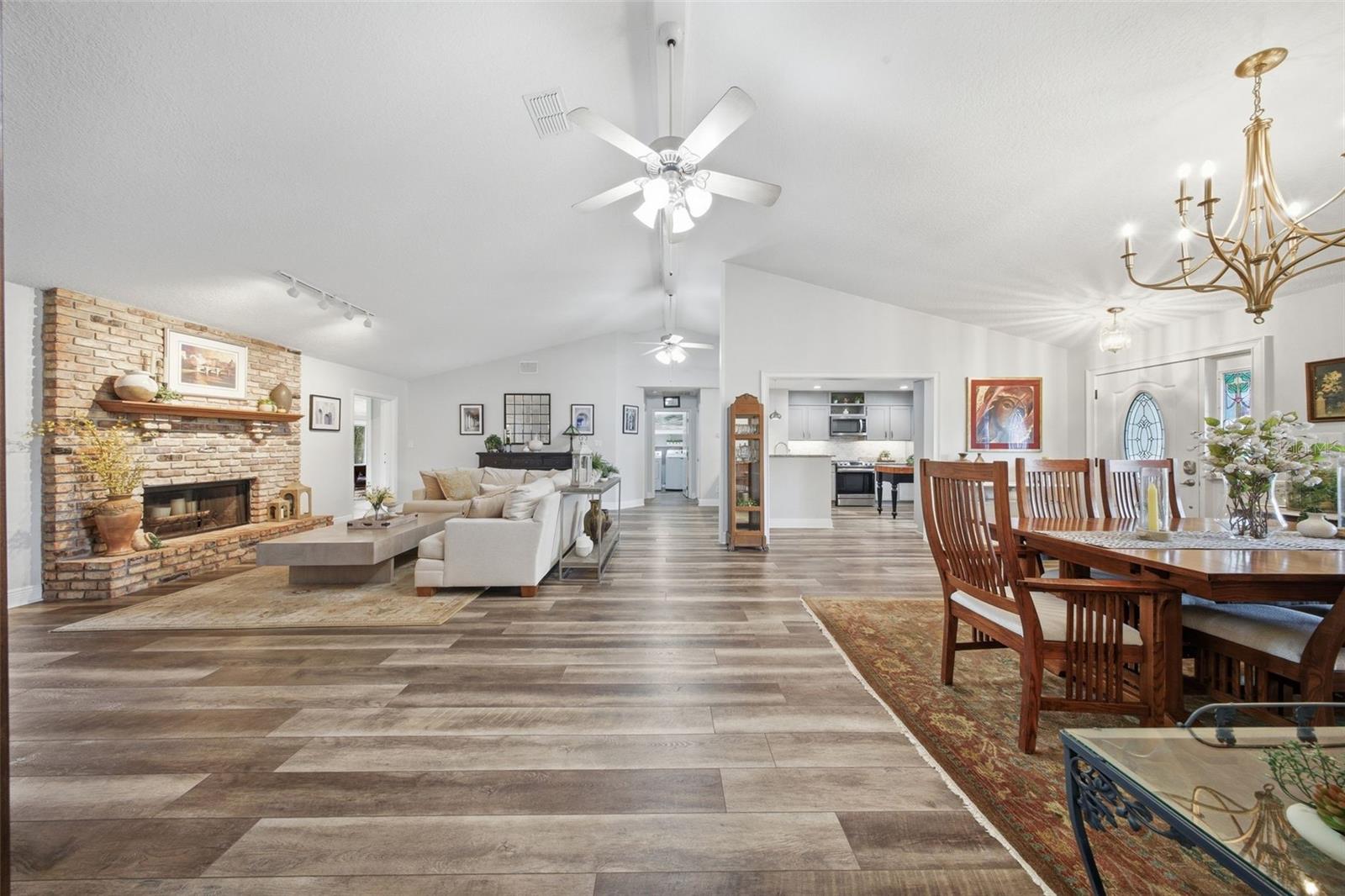 CROWN POINT SPGS - Residential