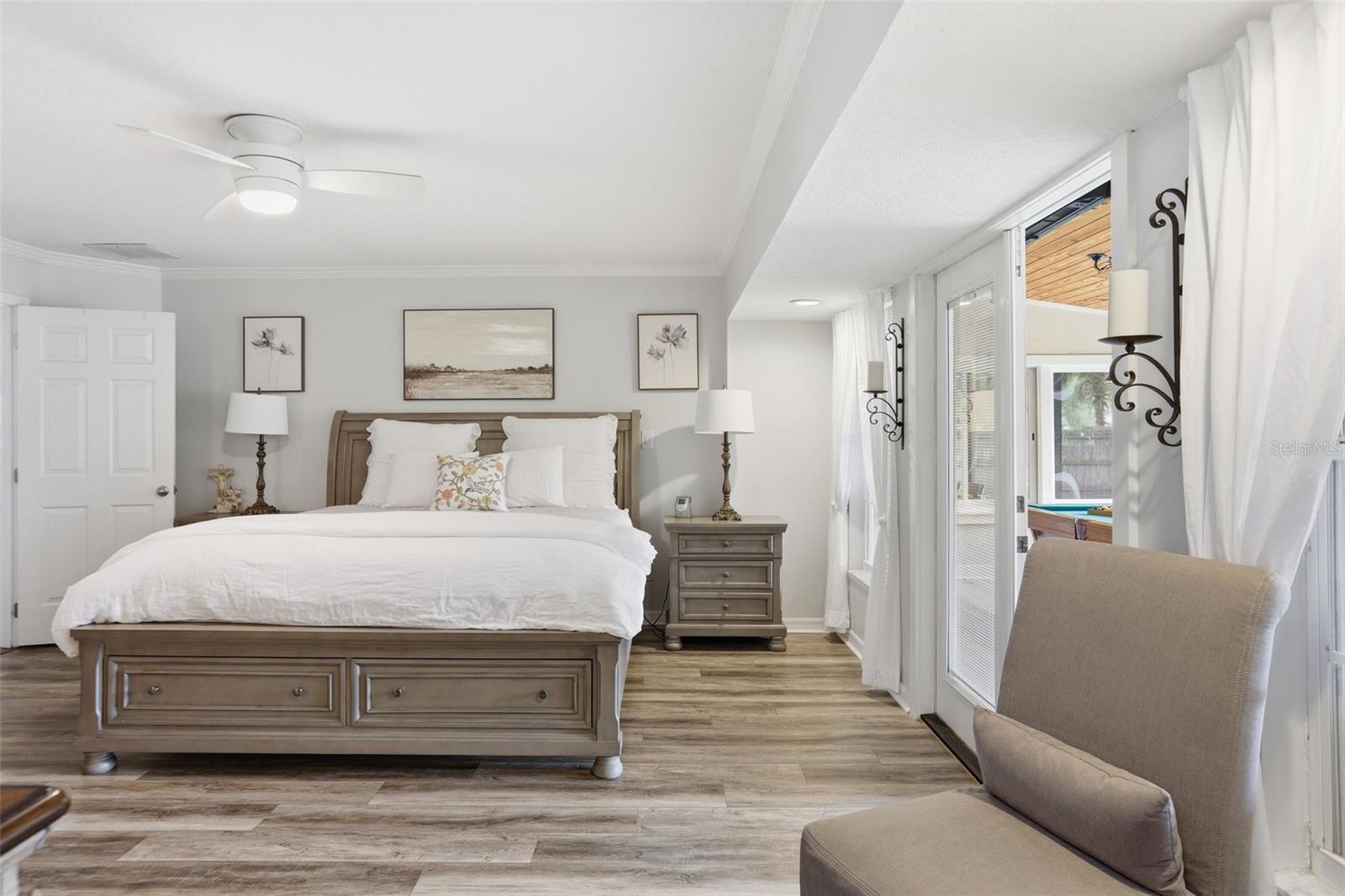 CROWN POINT SPGS - Residential