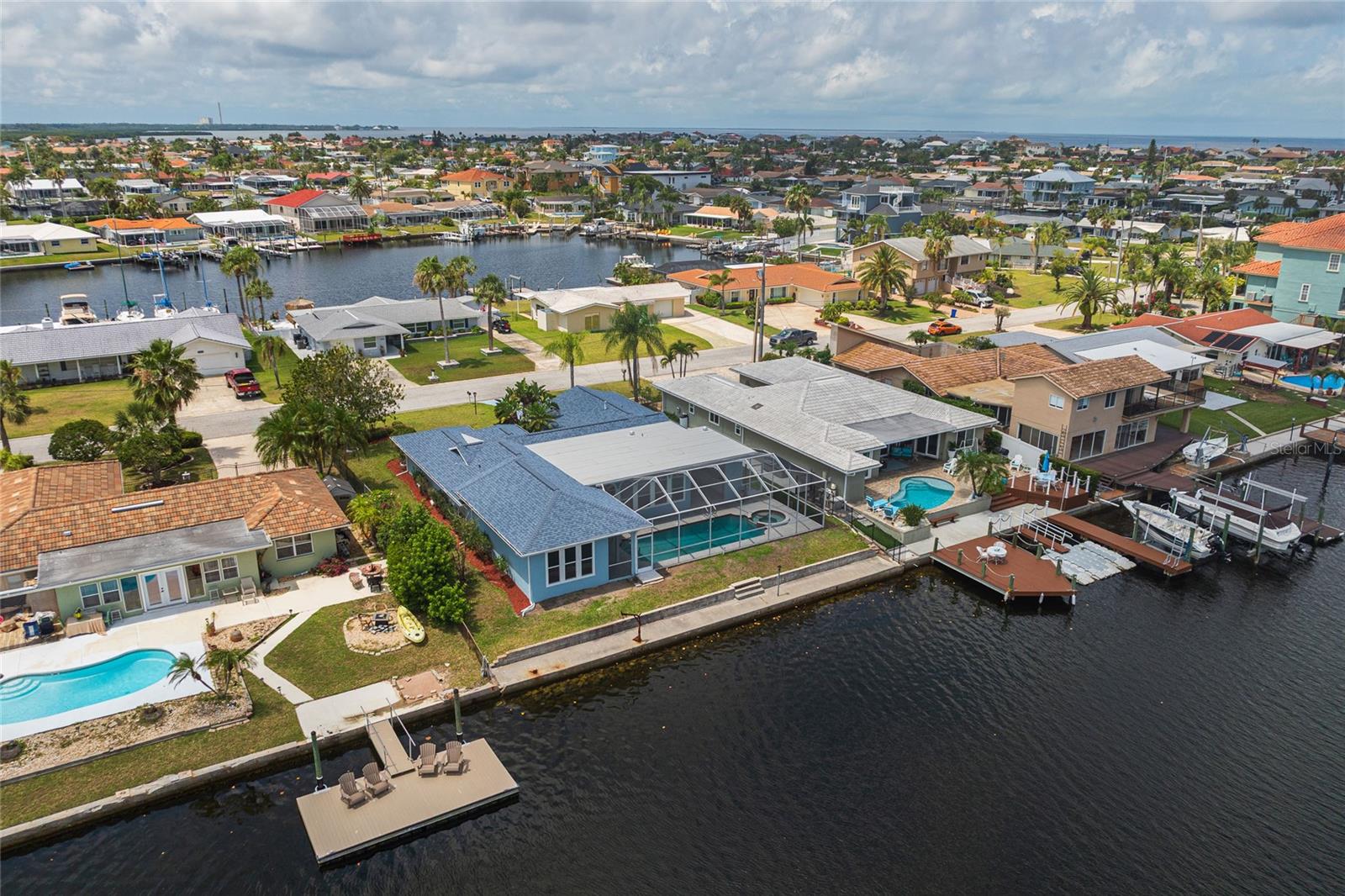 FLOR A MAR - Residential