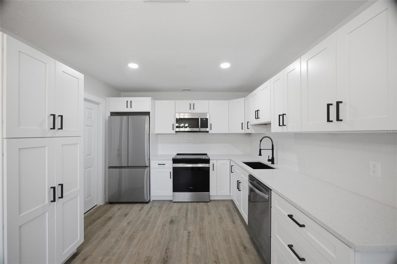 PINE RIDGE - Residential