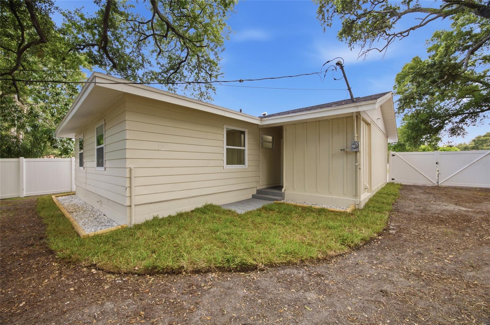 PINE RIDGE - Residential
