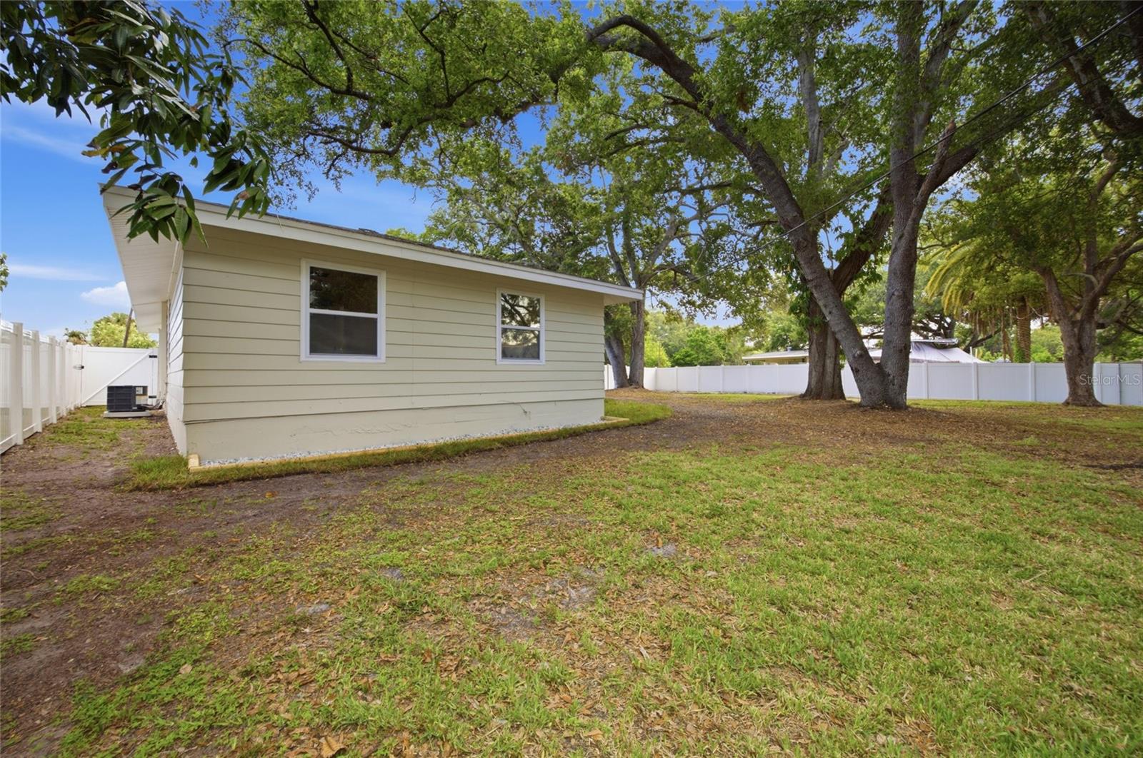 PINE RIDGE - Residential