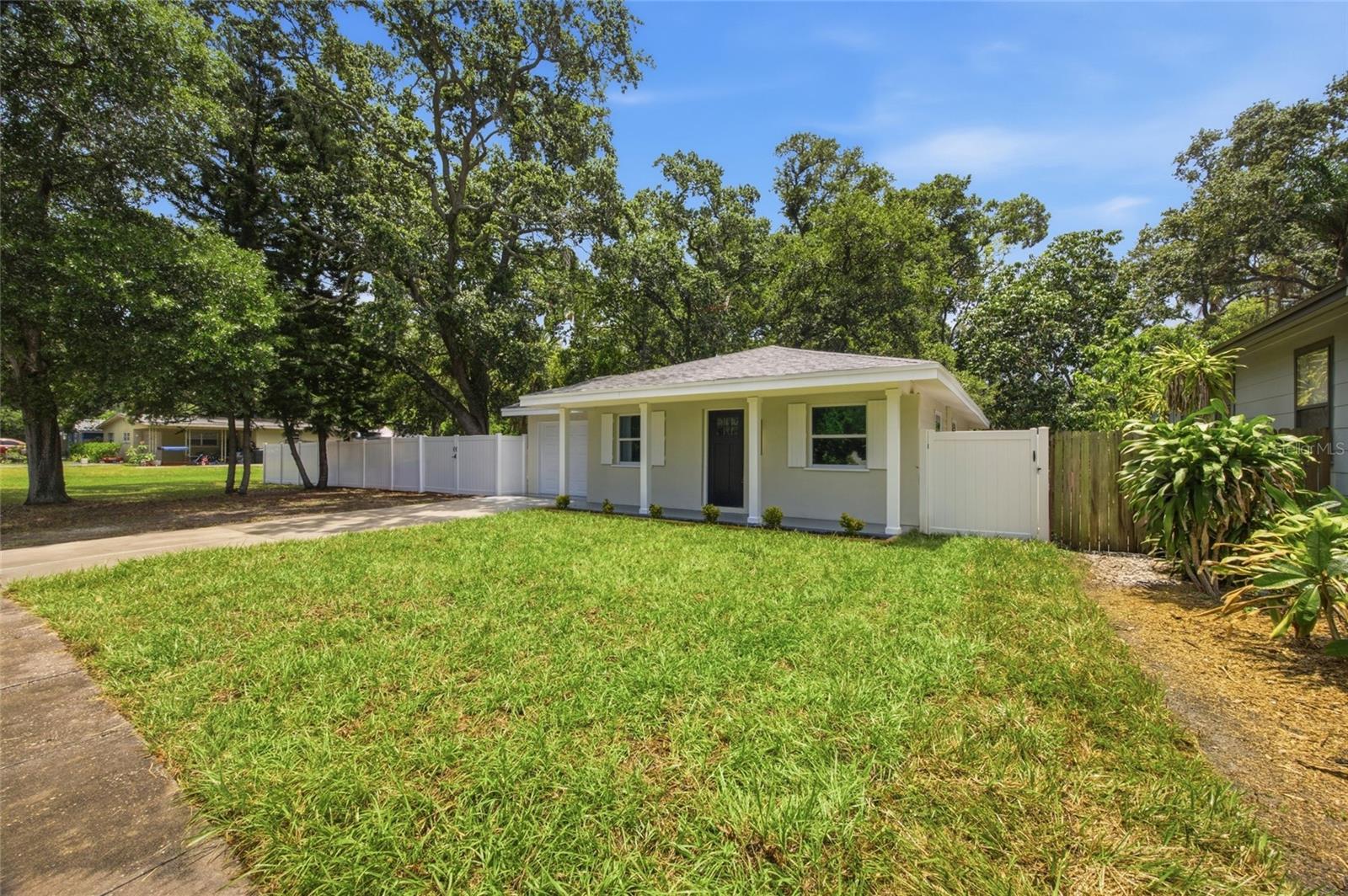 PINE RIDGE - Residential