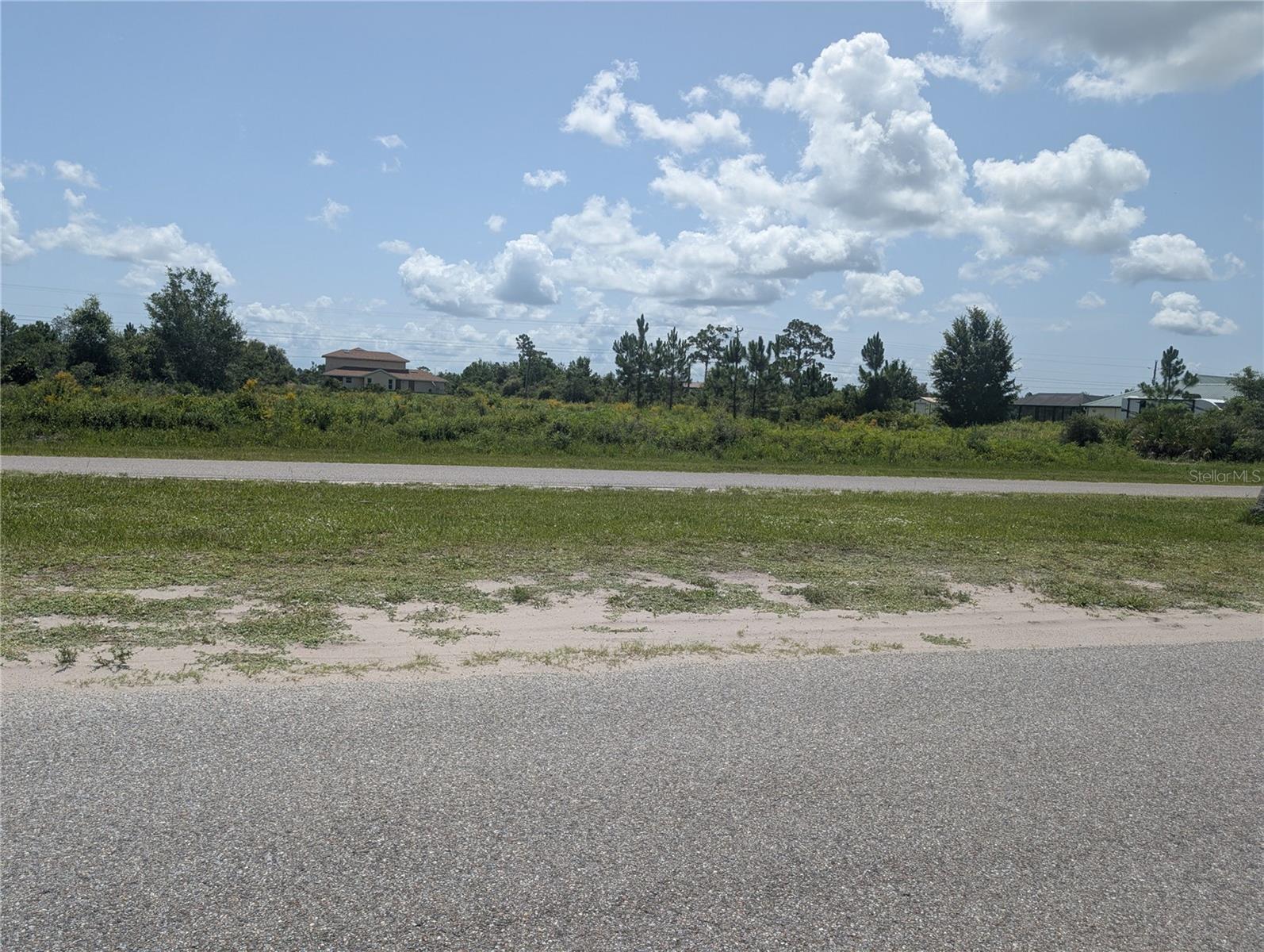 INDIAN LAKE ESTATES - Land