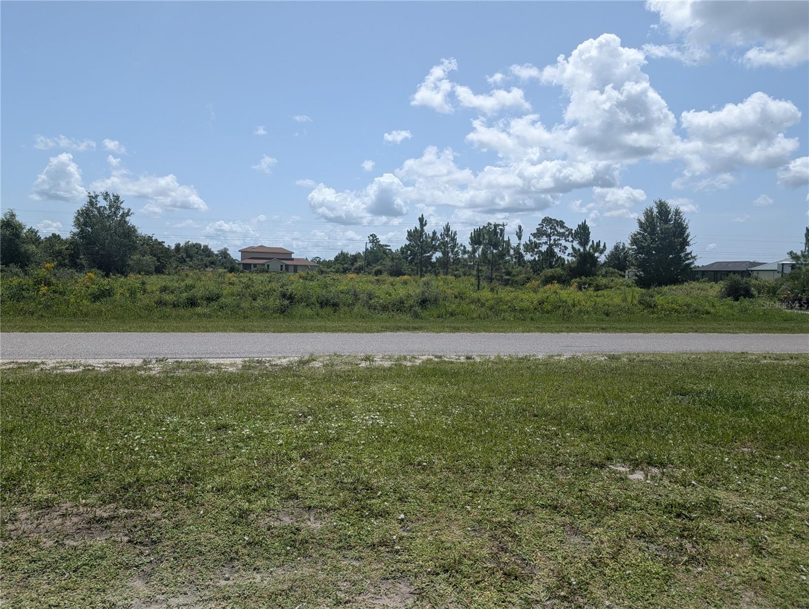 INDIAN LAKE ESTATES - Land