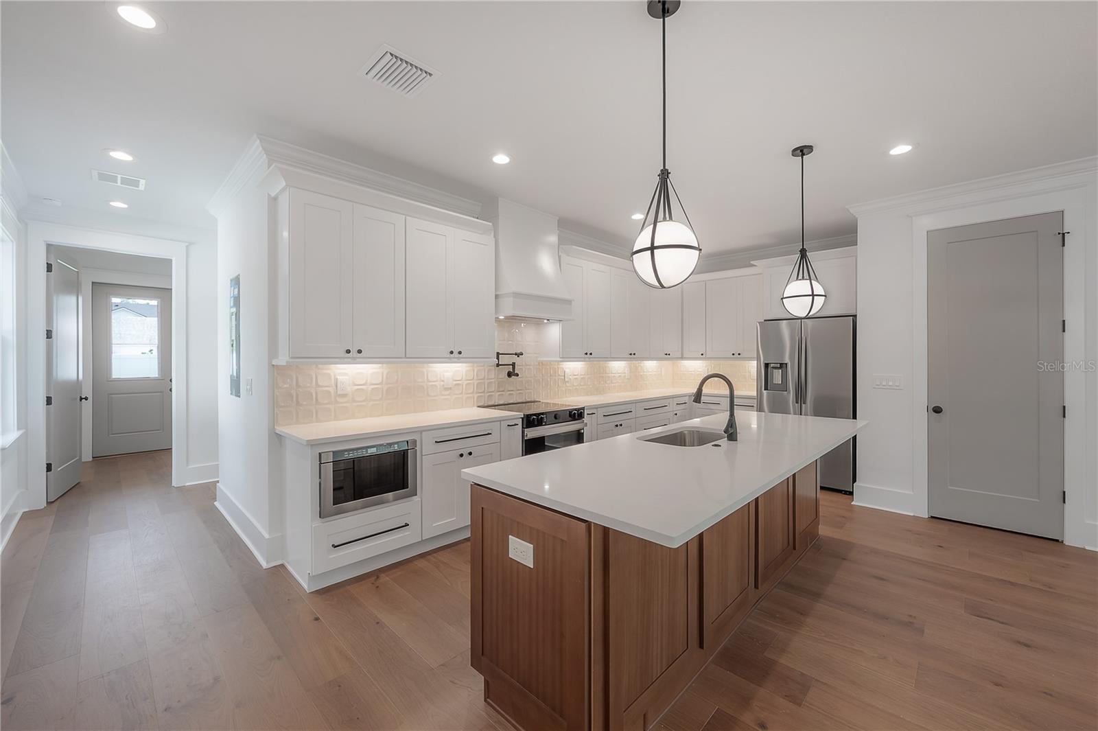 NEBRASKA HEIGHTS - Residential