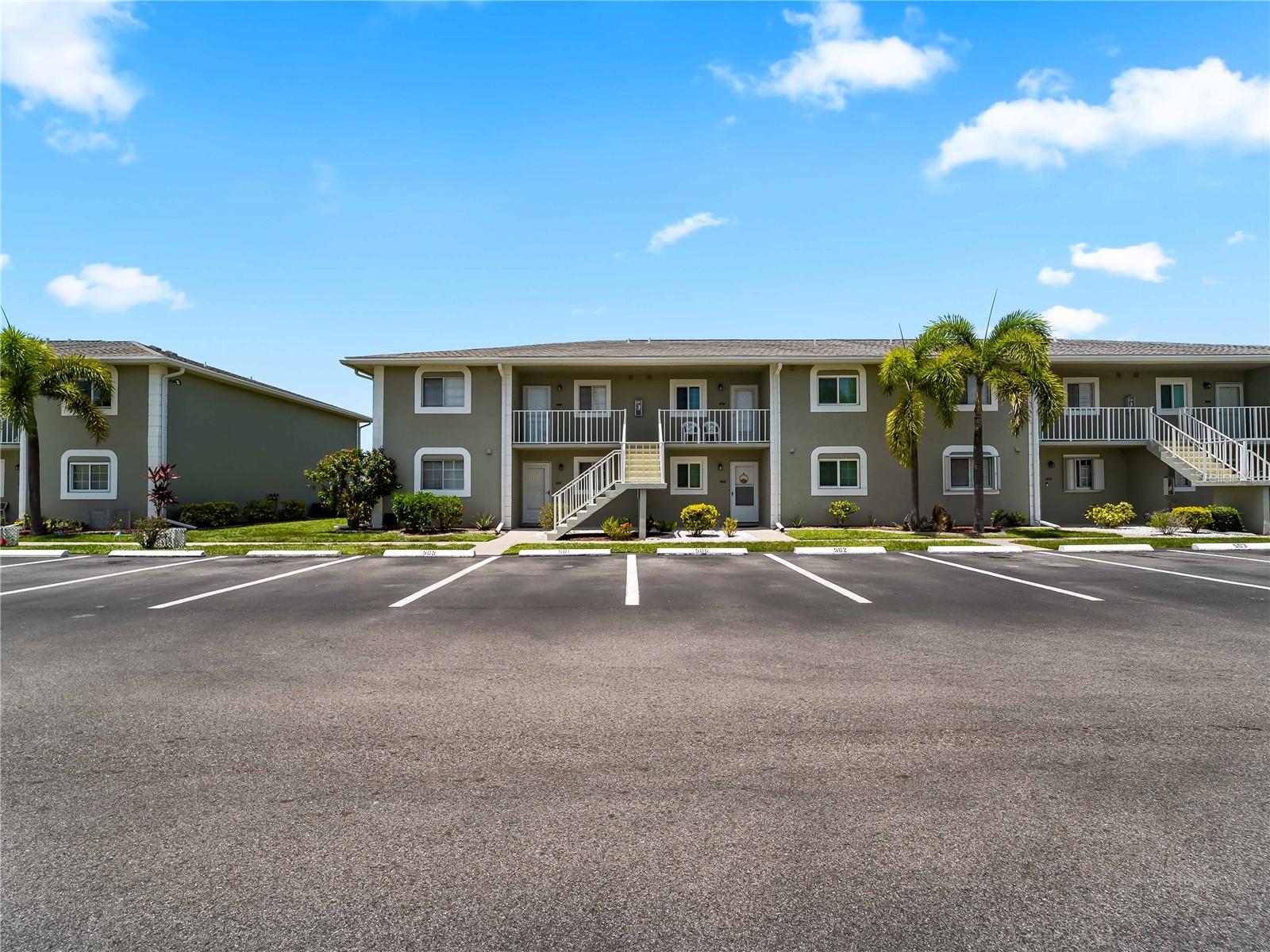 LAKES EDGE - Residential