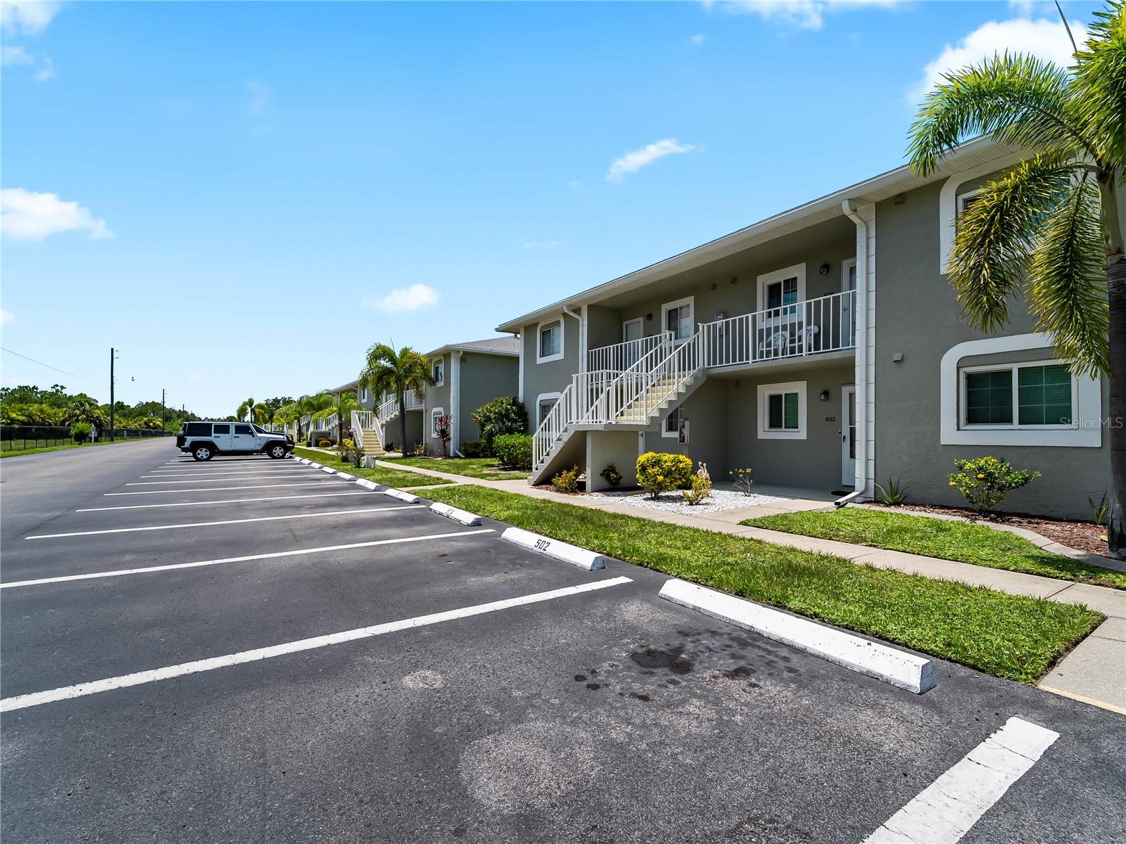 LAKES EDGE - Residential