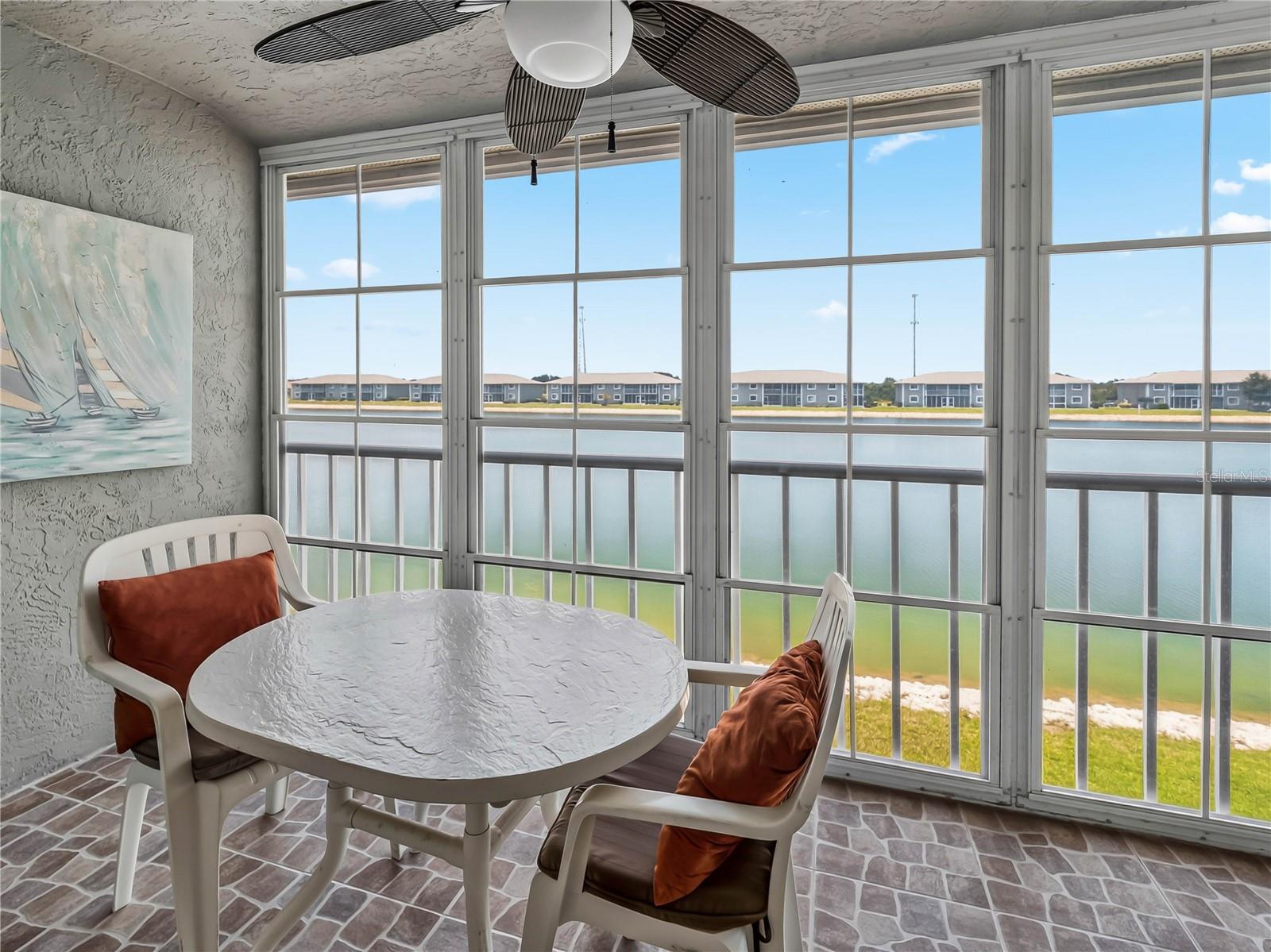 LAKES EDGE - Residential