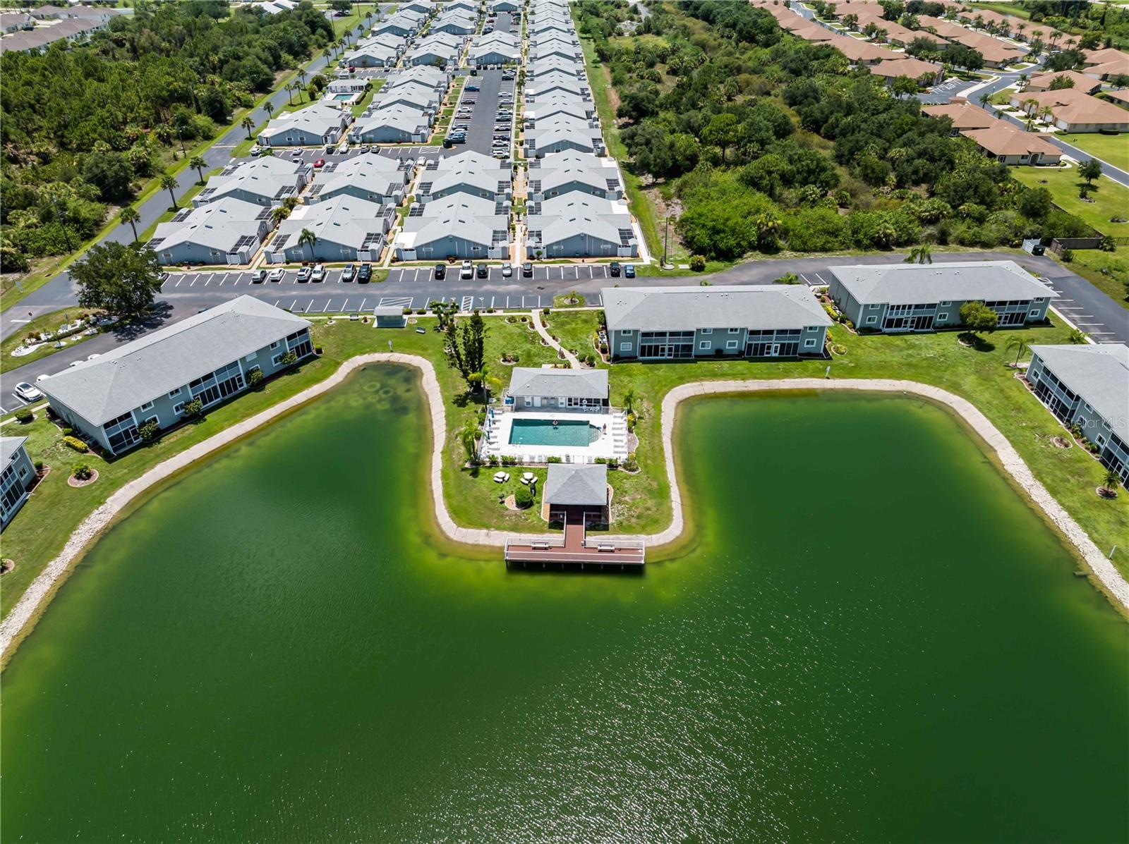 LAKES EDGE - Residential