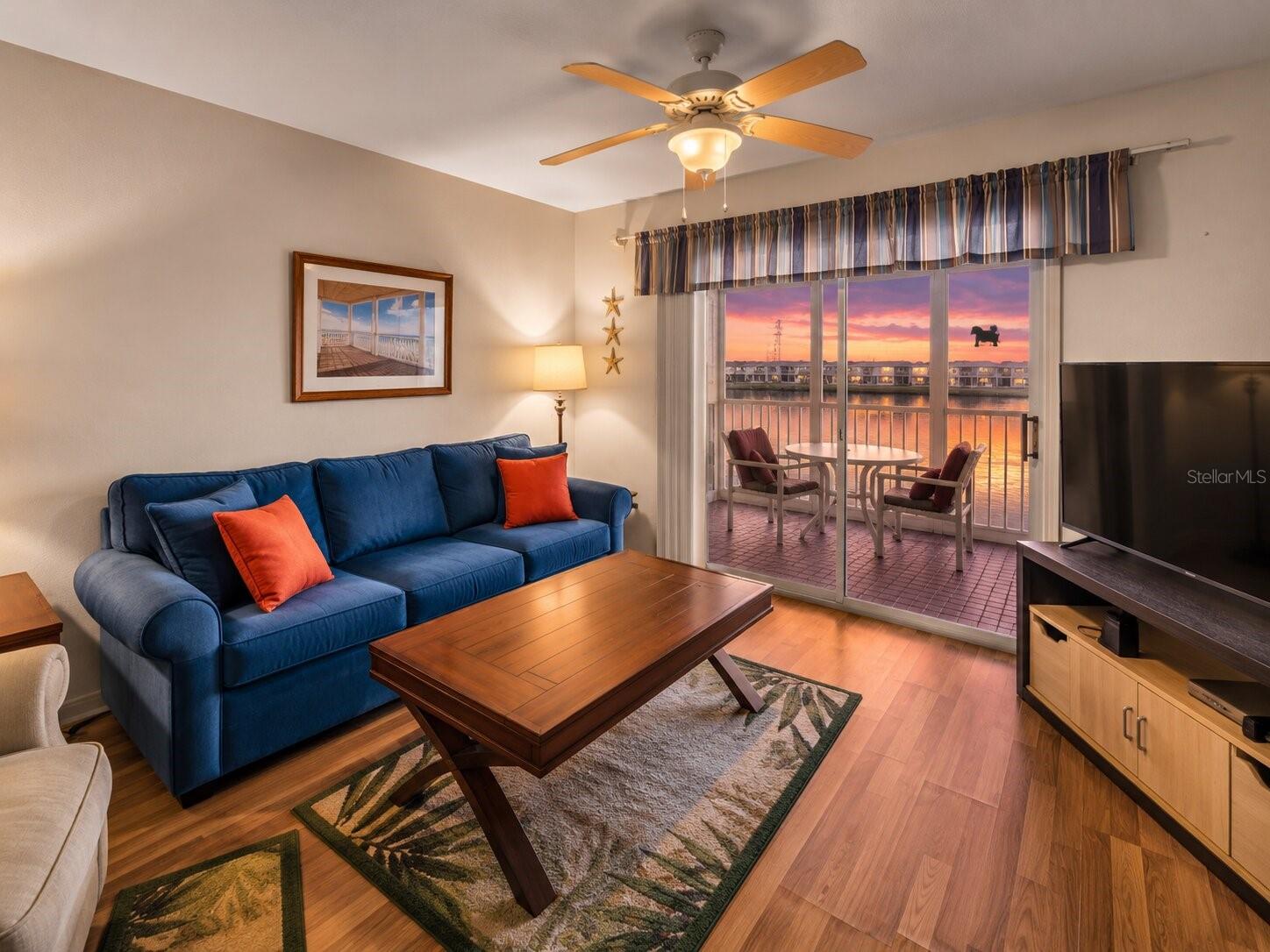 LAKES EDGE - Residential