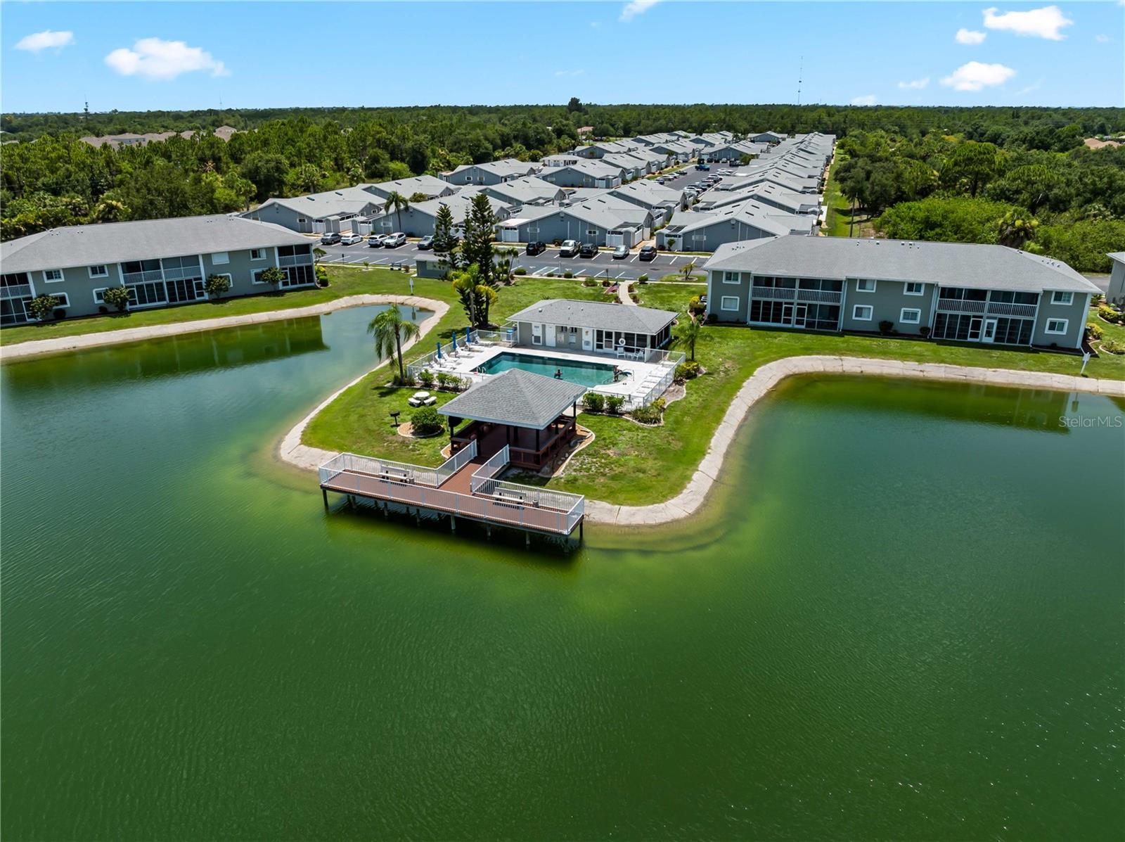 LAKES EDGE - Residential