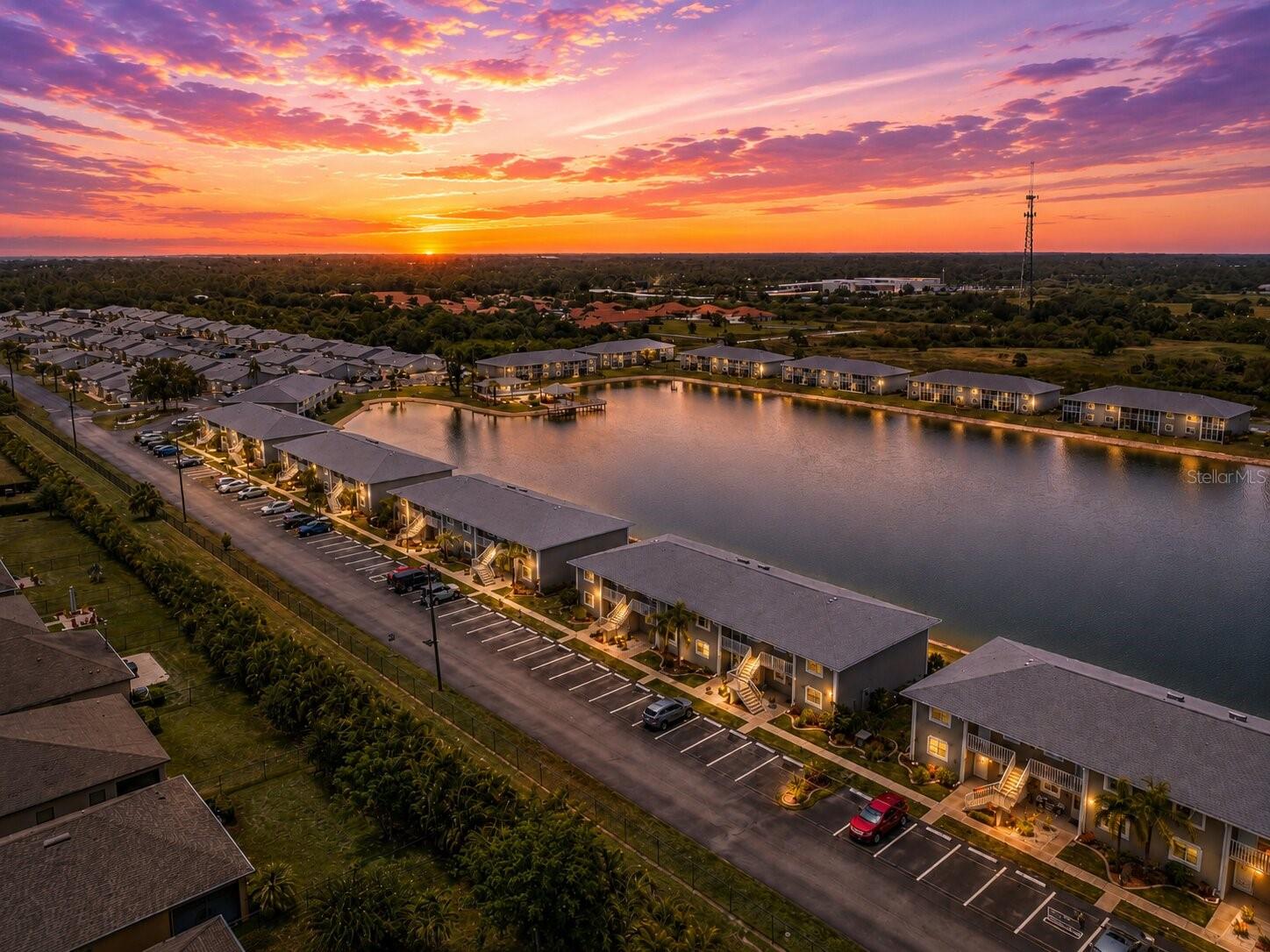 LAKES EDGE - Residential