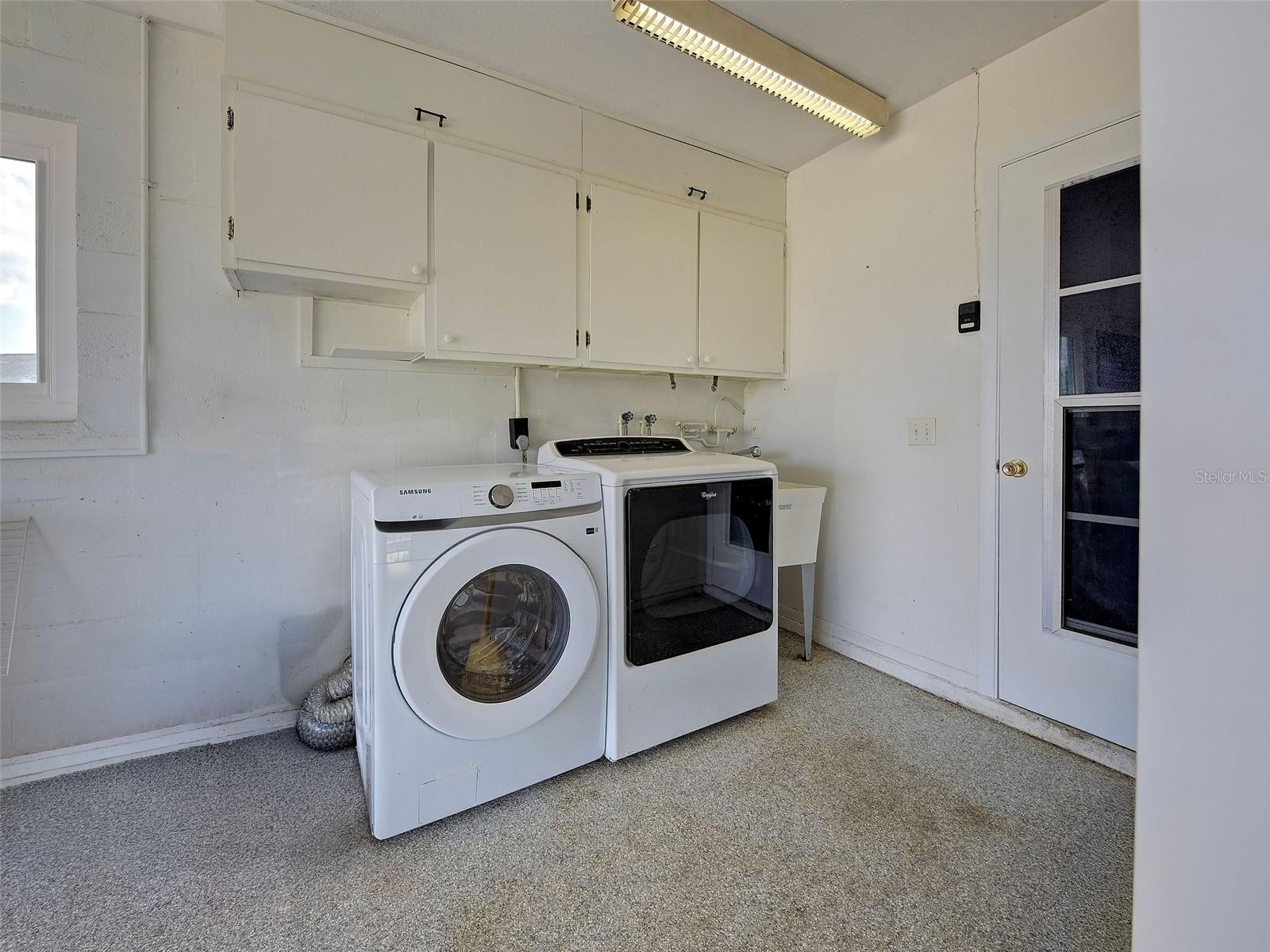 LOT 484 VENICE GARDENS UNIT 8 - Residential