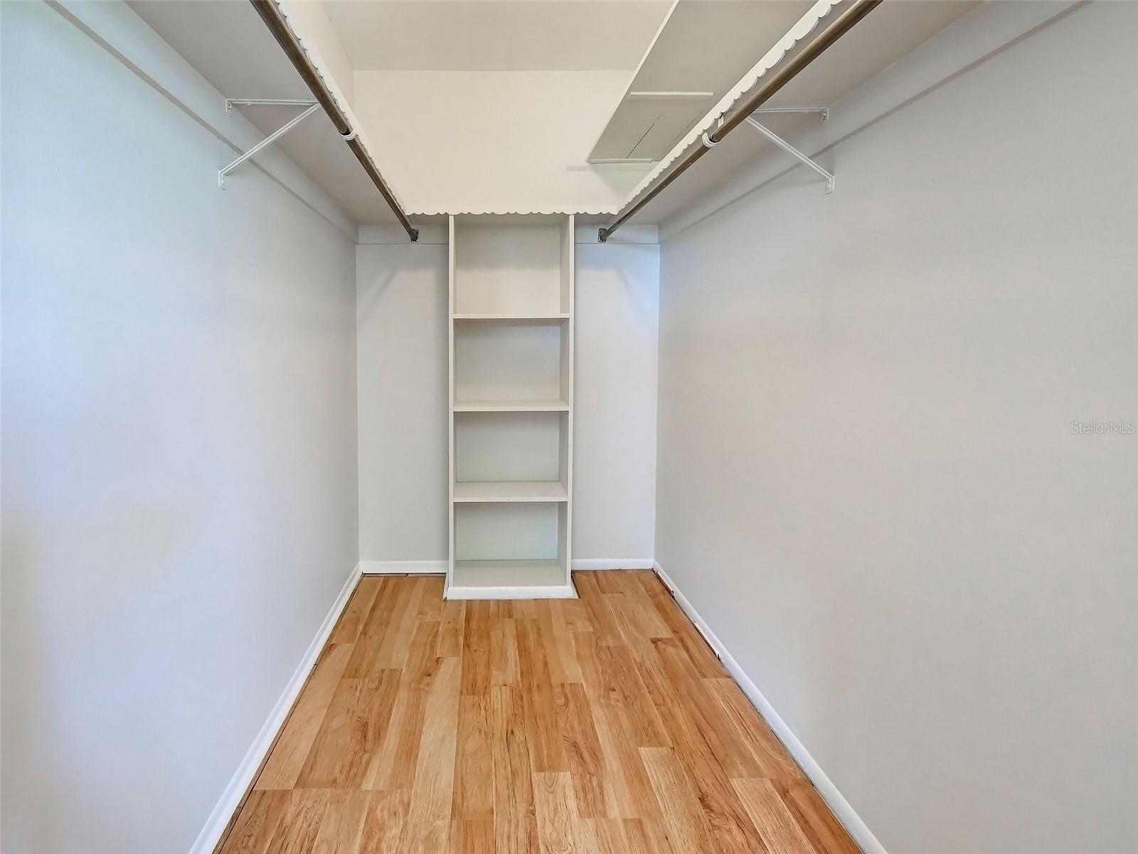 LOT 484 VENICE GARDENS UNIT 8 - Residential