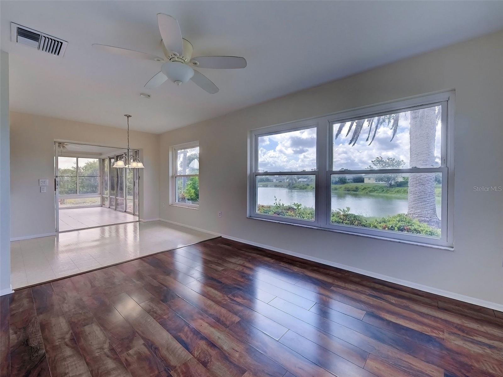 LOT 484 VENICE GARDENS UNIT 8 - Residential