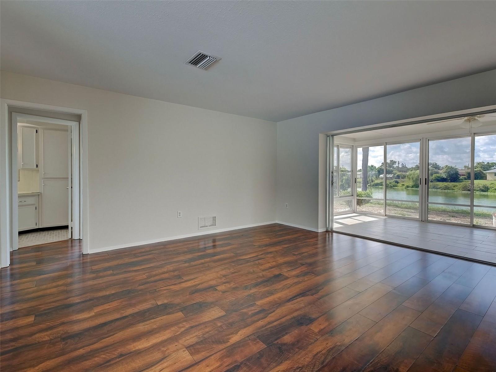 LOT 484 VENICE GARDENS UNIT 8 - Residential