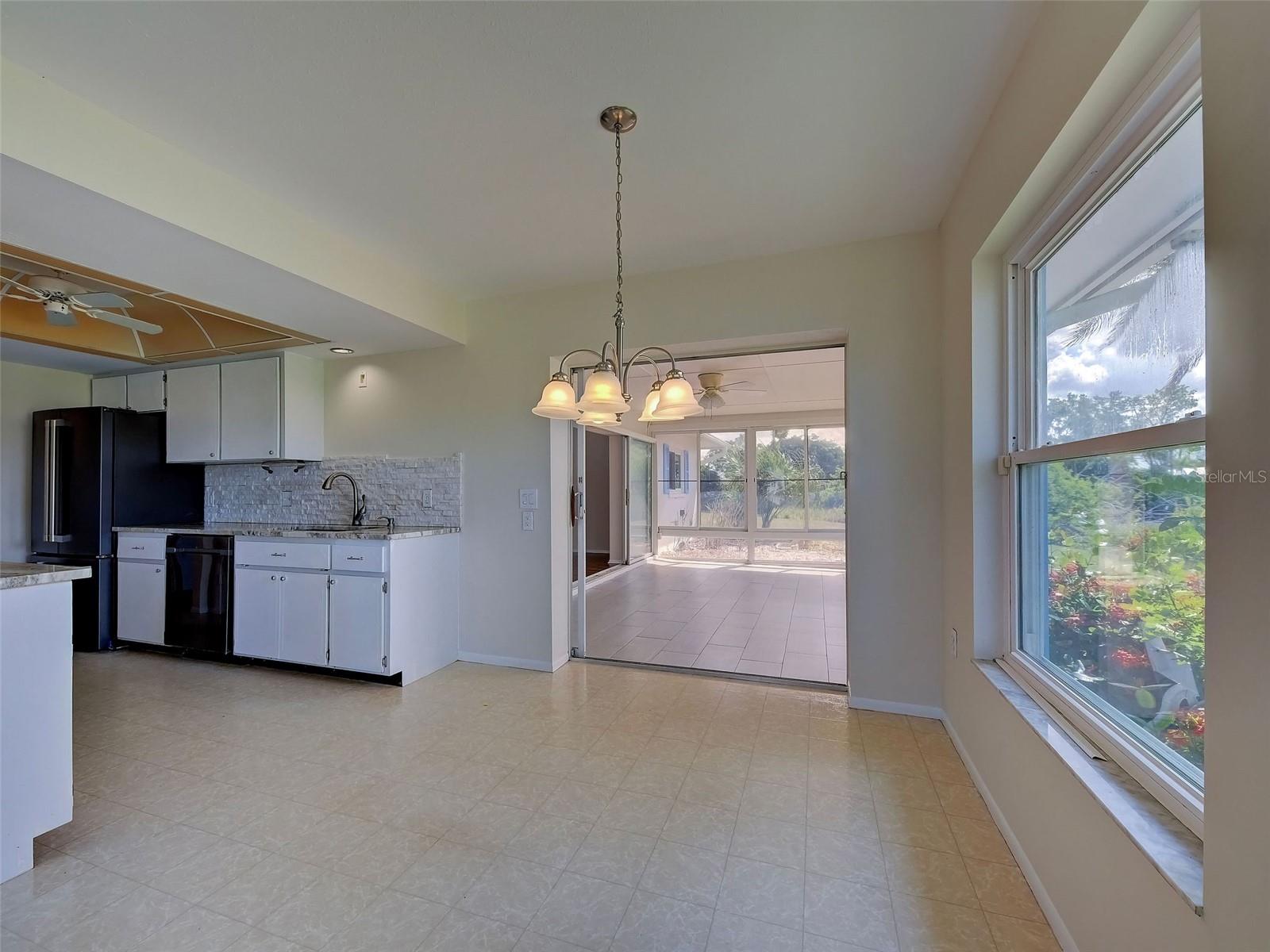 LOT 484 VENICE GARDENS UNIT 8 - Residential