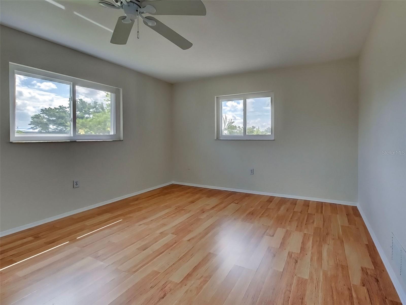 LOT 484 VENICE GARDENS UNIT 8 - Residential