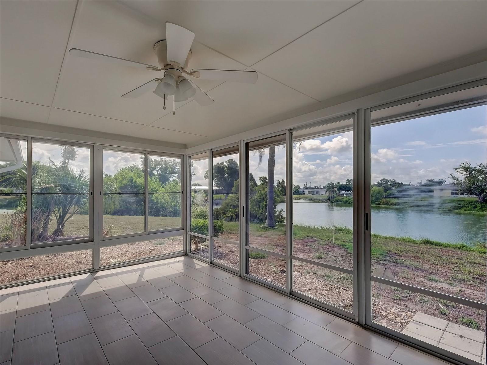 LOT 484 VENICE GARDENS UNIT 8 - Residential