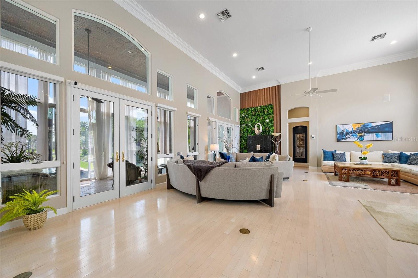 WESTON POINTE - Residential