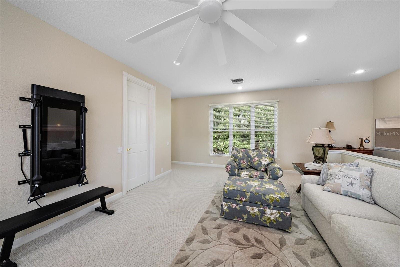 WESTON POINTE - Residential