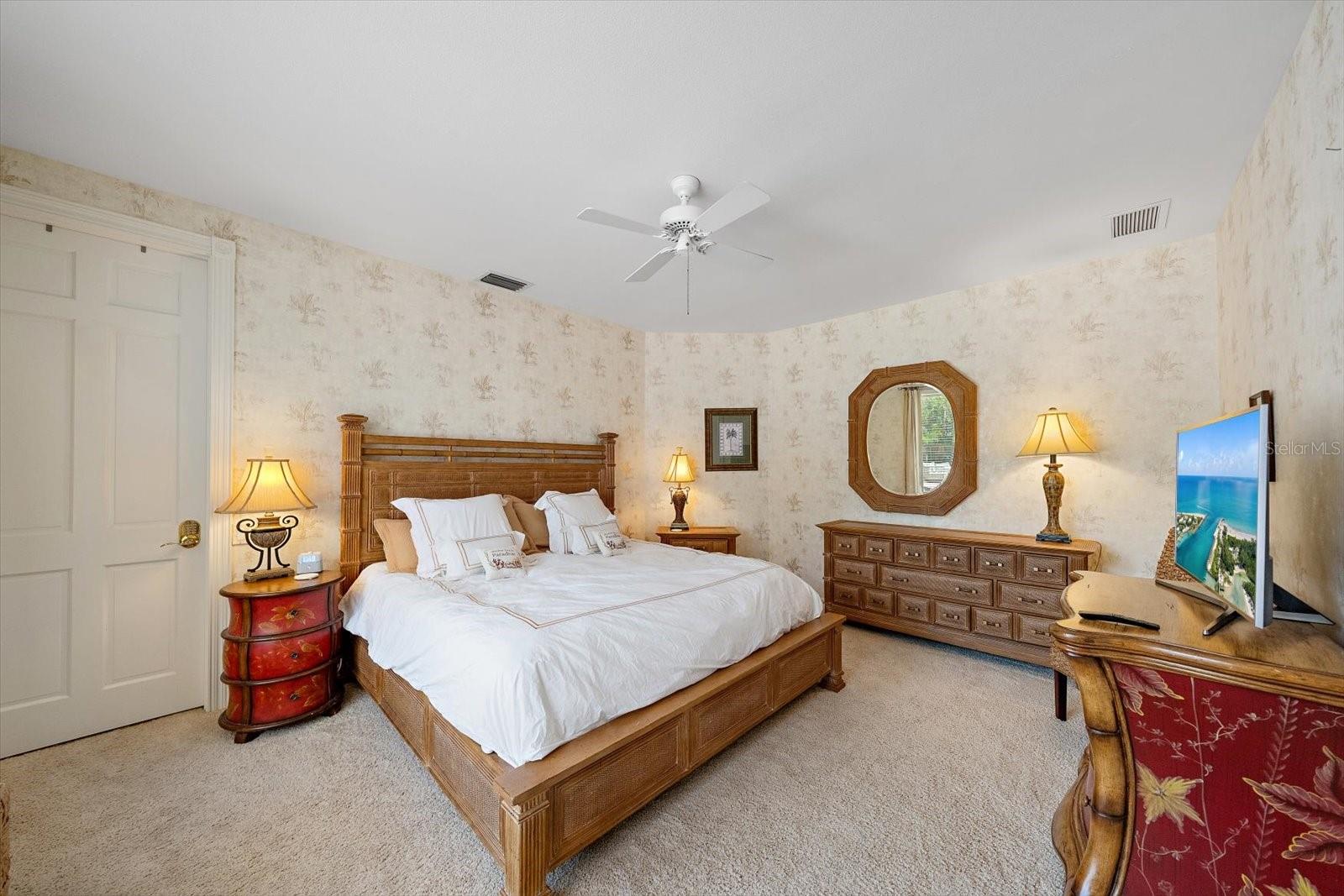 WESTON POINTE - Residential