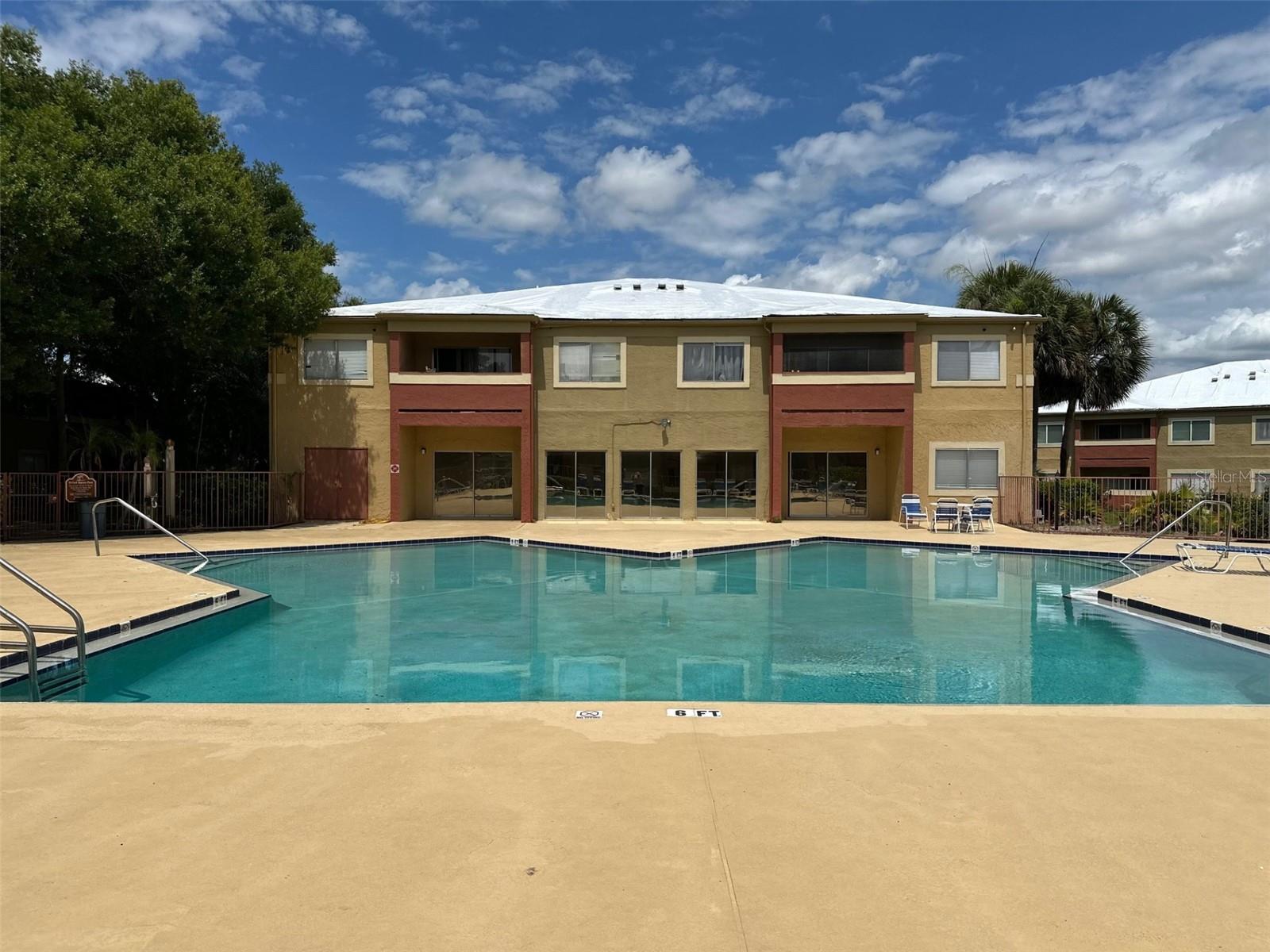 OXFORD SQUARE CONDO - Residential