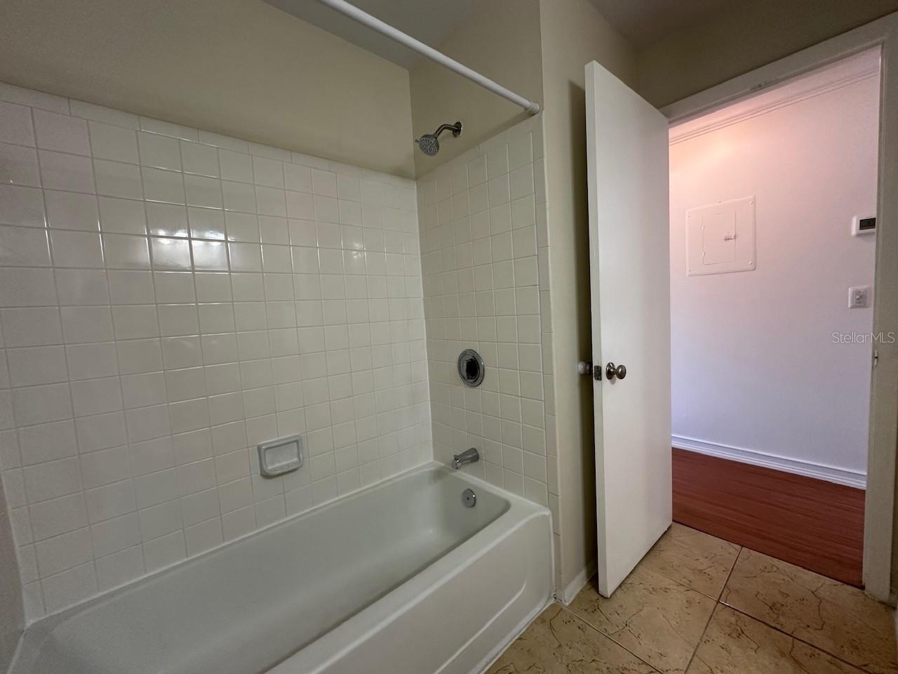 OXFORD SQUARE CONDO - Residential