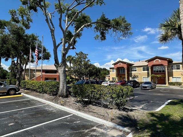 OXFORD SQUARE CONDO - Residential