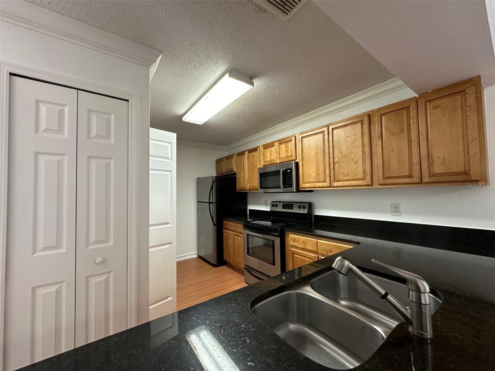 OXFORD SQUARE CONDO - Residential